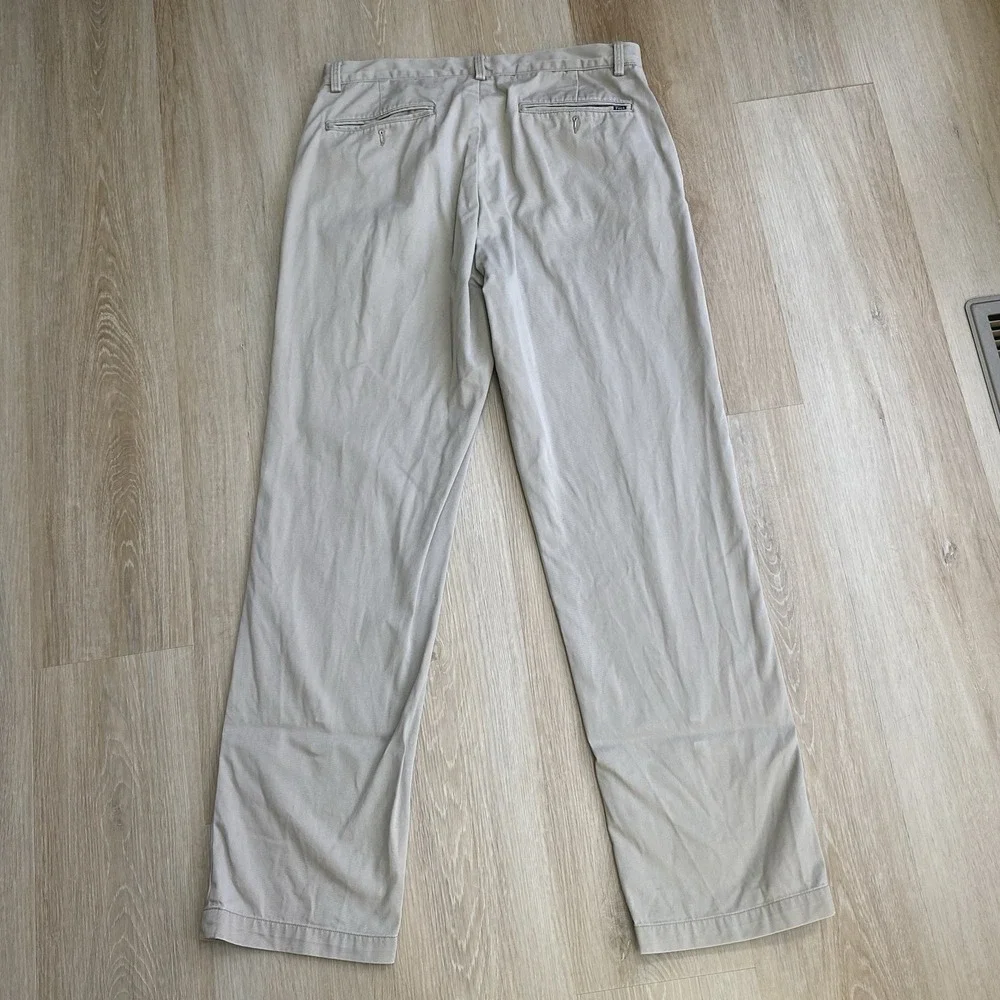 Polo Ralph Lauren Men's Classic Fit 32x32 Khaki Tan Chino Pants with Seersucker